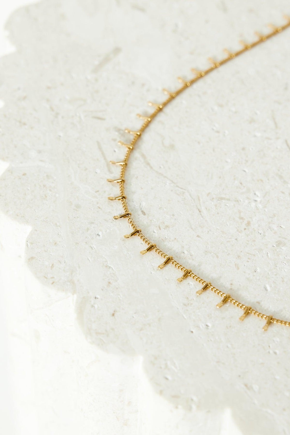 Collar Queen Things chapado en oro de 18k Gold
