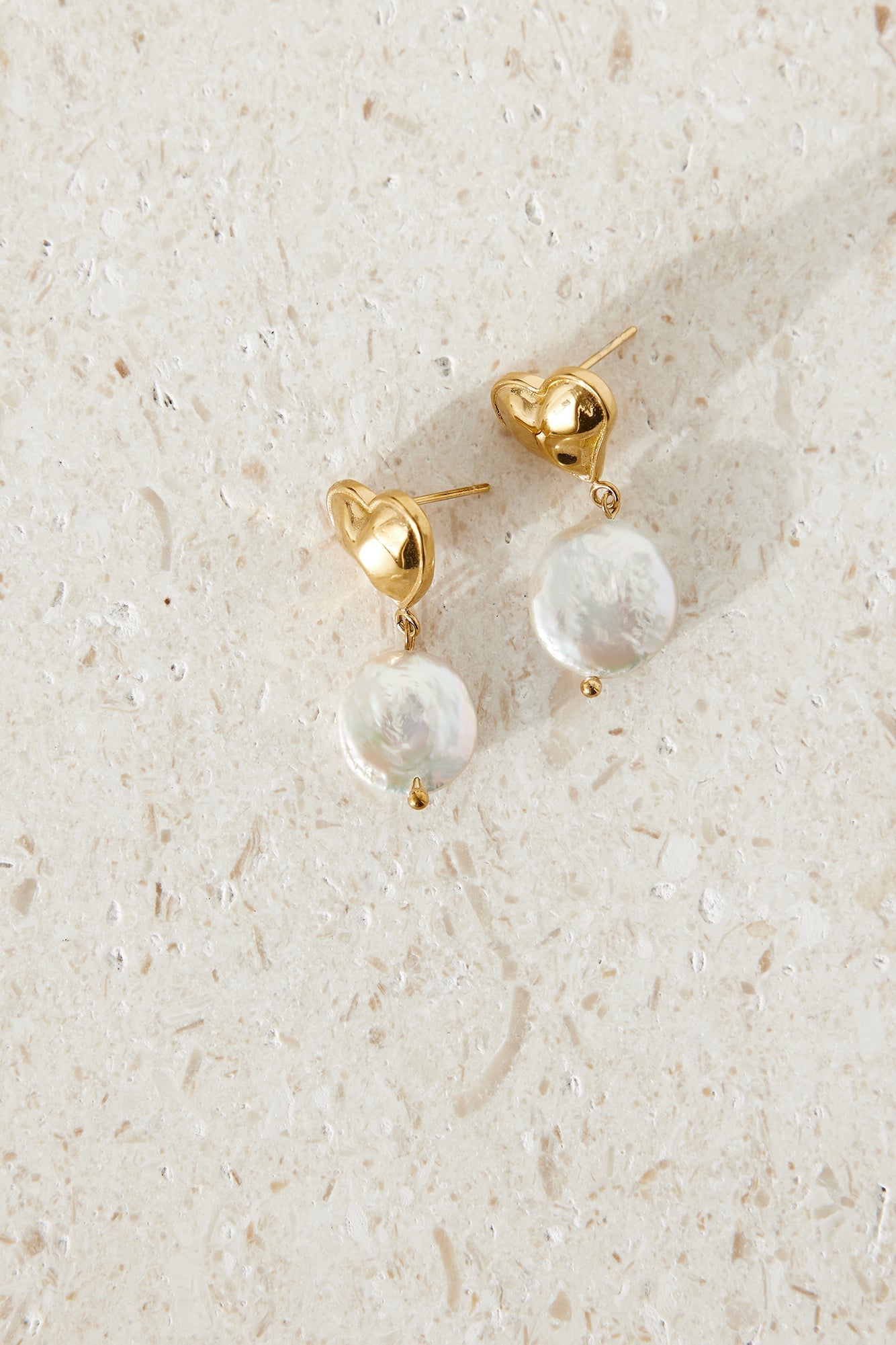 Pendientes Love Me More Bañados En Oro 18k Oro