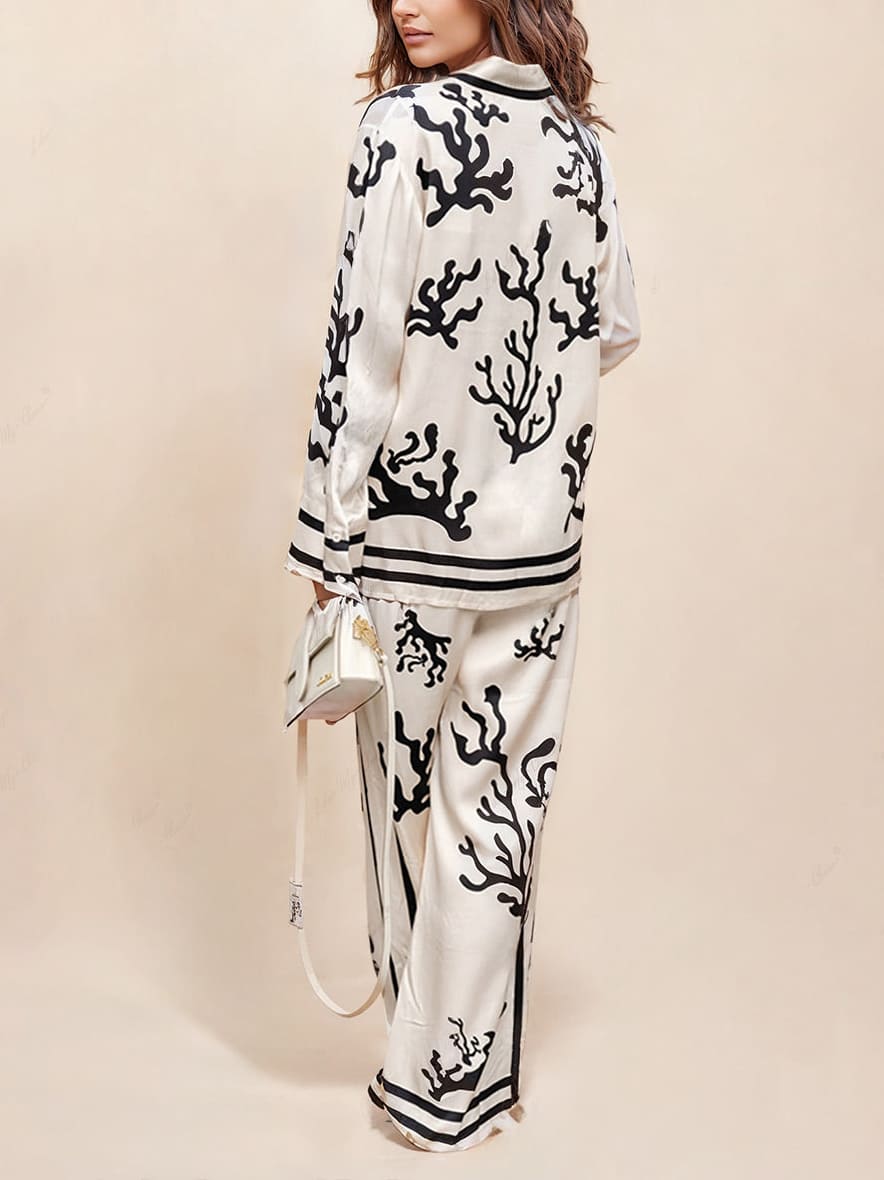 Conjunto de pantalones estampados con silueta de pierna ancha