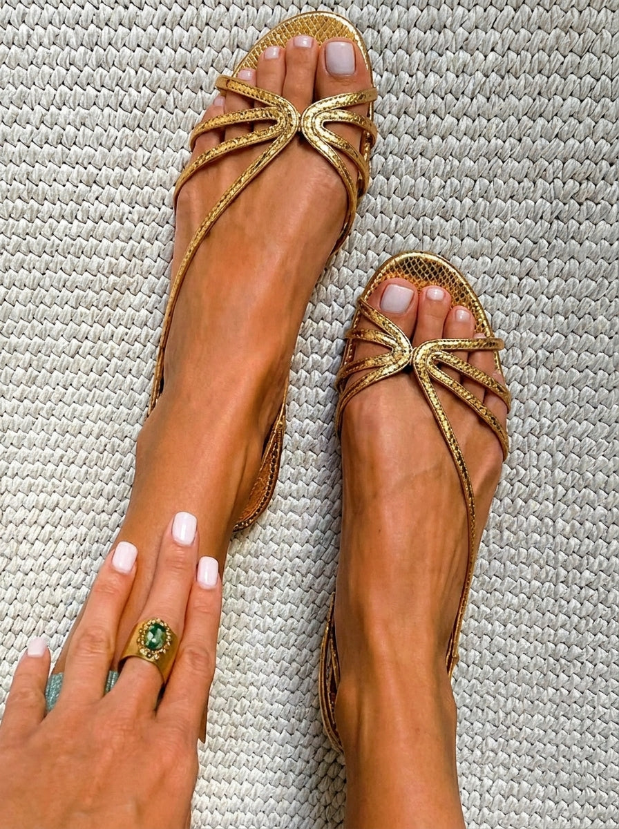 Sandalias doradas Velora