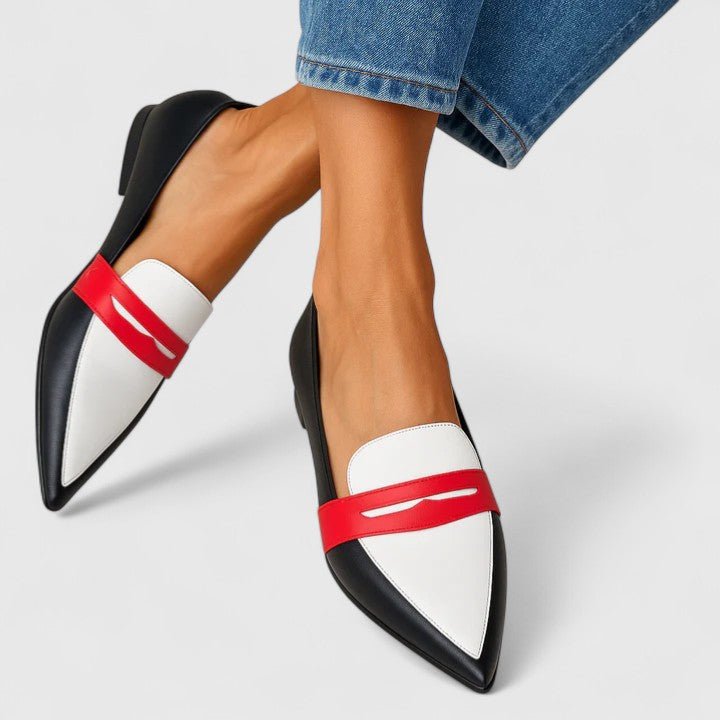 Nuria | Mocasín en negro, blanco y rojo