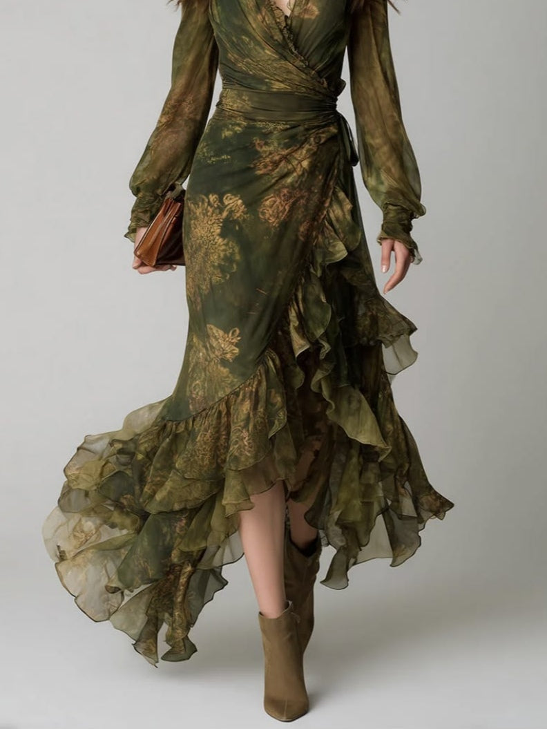 Vestido largo de gasa con volantes florales