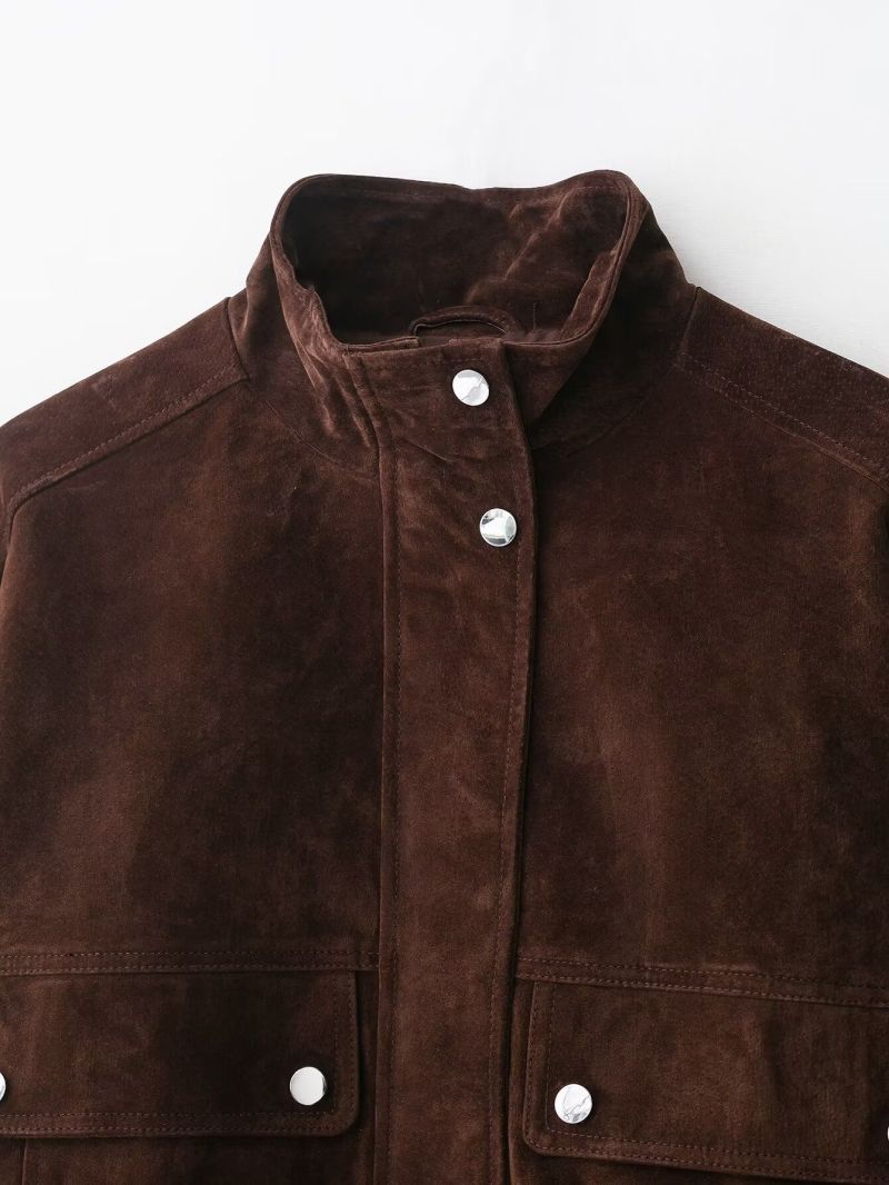 Cazadora bomber corta efecto ante