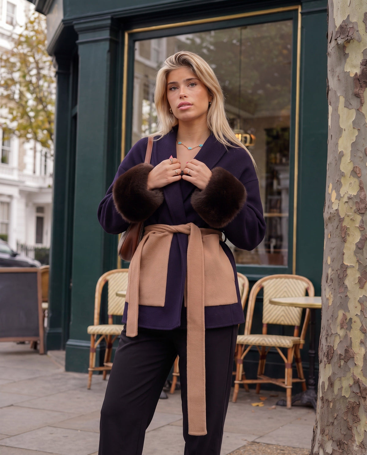 Chaqueta Costanza — Bata con Puños de Pelo Sintético
