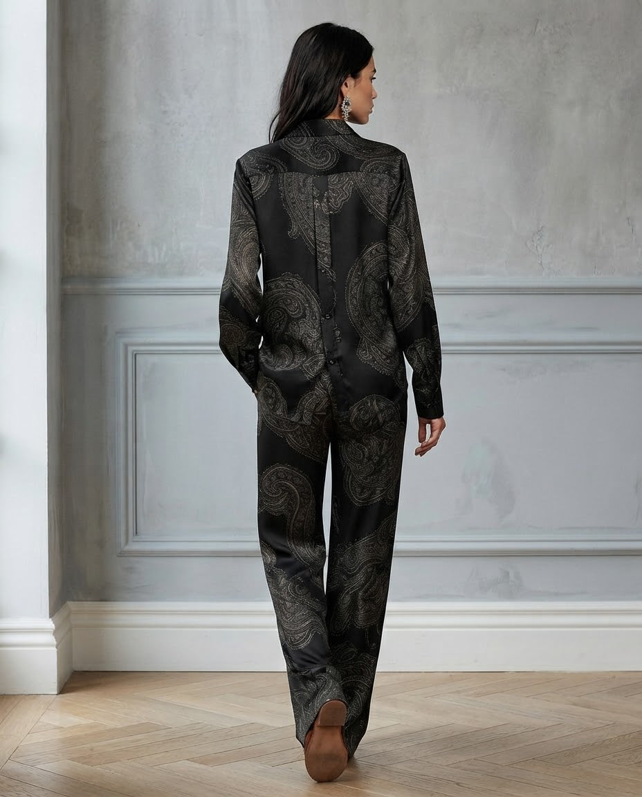 Conjunto Vittoria — Camisa y Pantalón Paisley de Satén