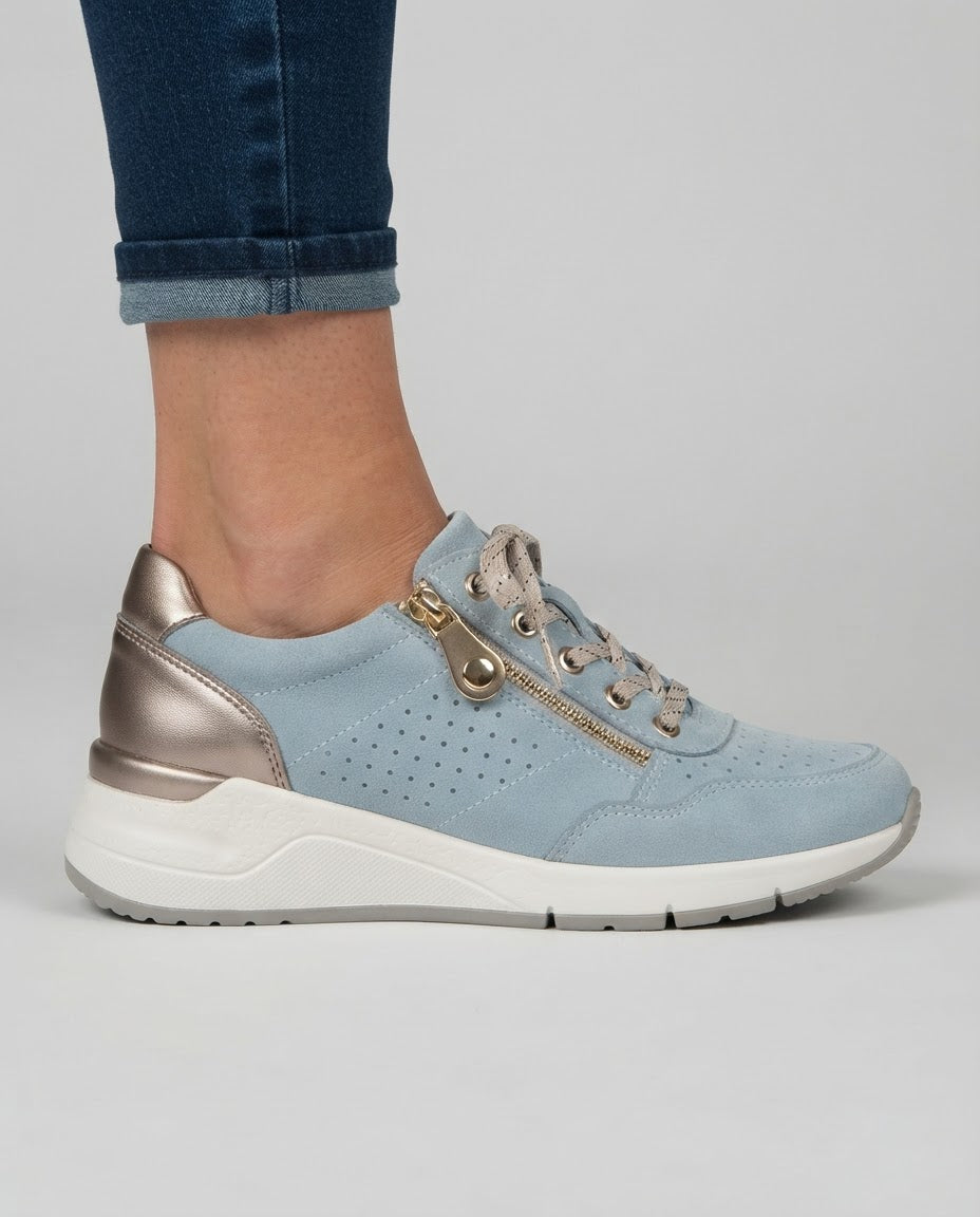 Zapatillas con cuña interna y cremallera