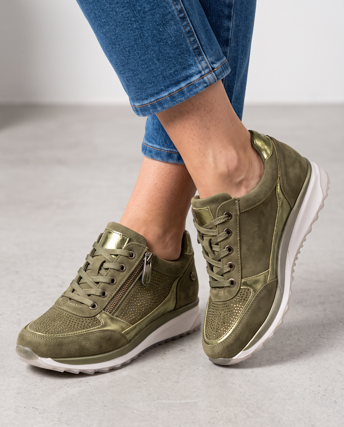 Zapatillas Cómodas con Cremallera Lateral