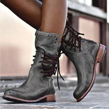 Botas de media caña con cordones y remaches estilo británico retro