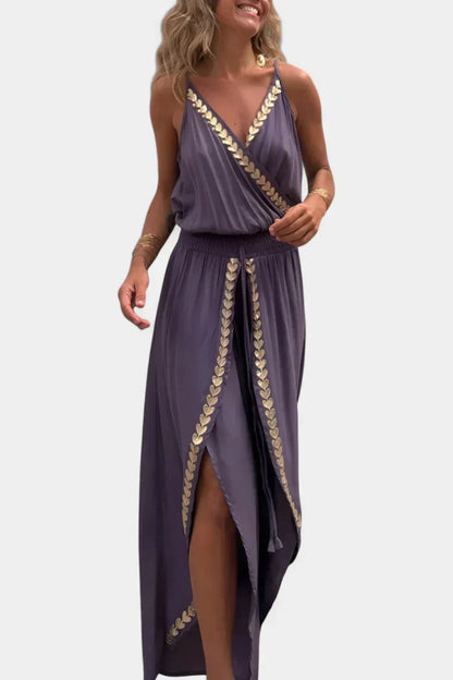 Donatila™ | Mono Elegante con Detalles Dorados y Pierna Abierta