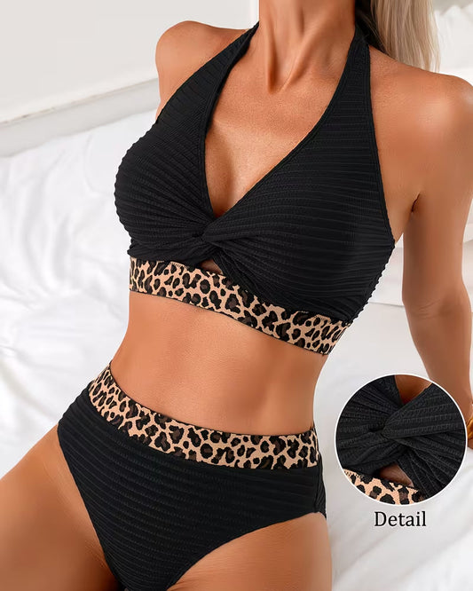 Bikini con estampado de leopardo acanalado y diseño en bloques de color