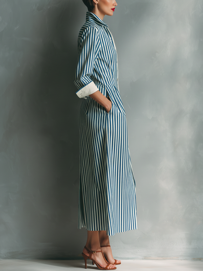 Vestido camisa a rayas azul y blanco de mezcla de algodón con bolsillo rojo en el pecho