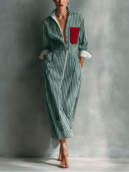 Vestido camisa a rayas azul y blanco de mezcla de algodón con bolsillo rojo en el pecho