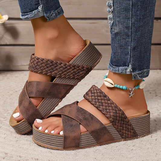 Sandalias de Elegancia Tejida