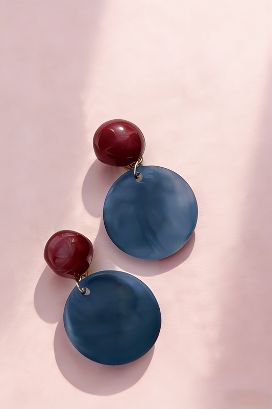 Pendientes redondos vintage nublados en rojo y azul