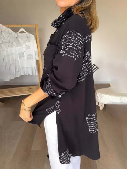 Camisa holgada alta-baja con estampado de letras simples
