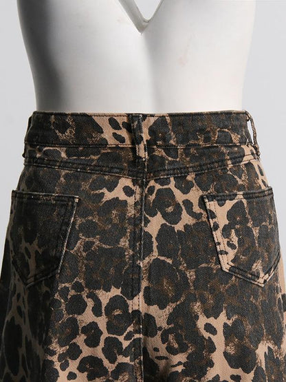 Jeans rasgados de pierna recta y cintura alta con estampado de leopardo vintage