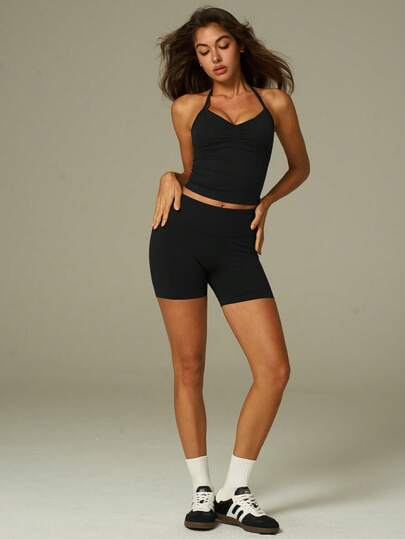 Conjunto deportivo negro