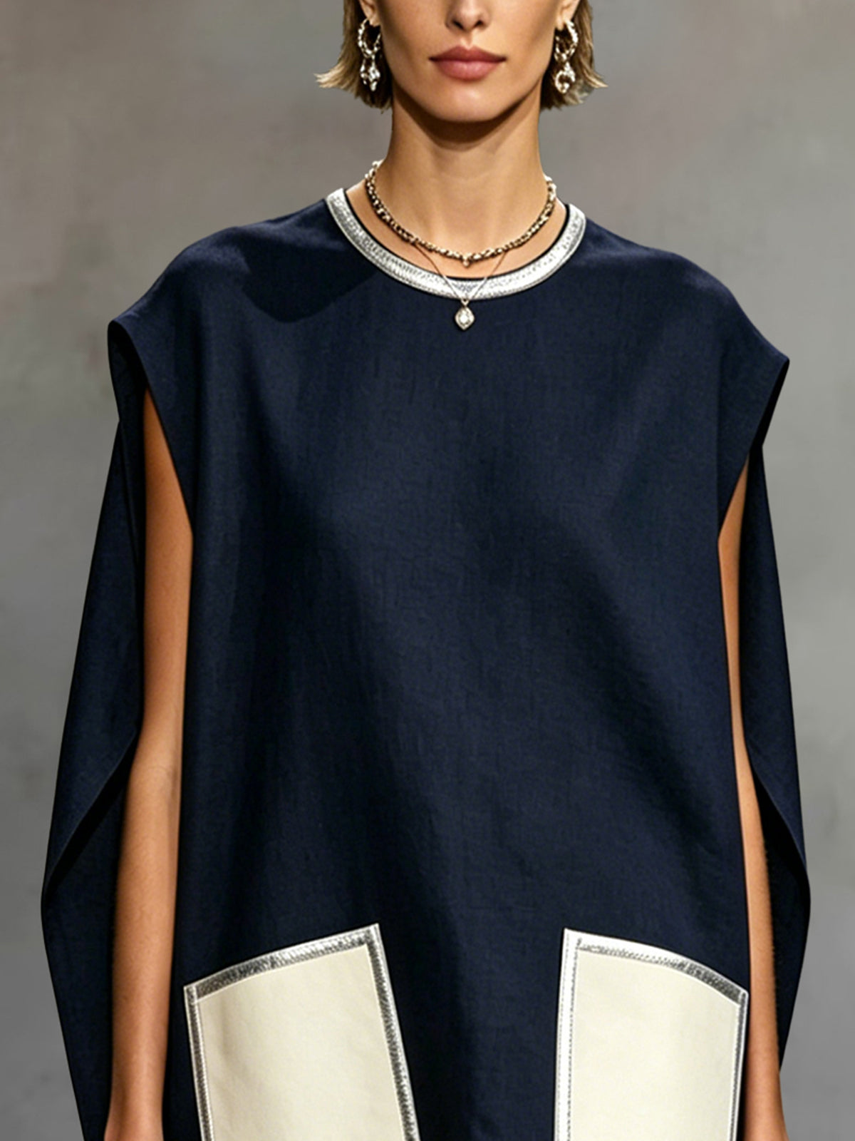 Vestido mini sin mangas azul marino con bolsillos parche en contraste