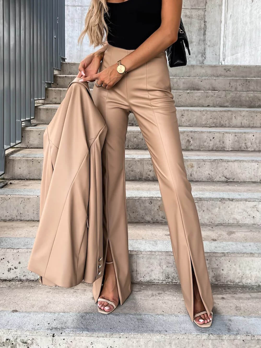 Pantalones casuales de cuero de pu con abertura