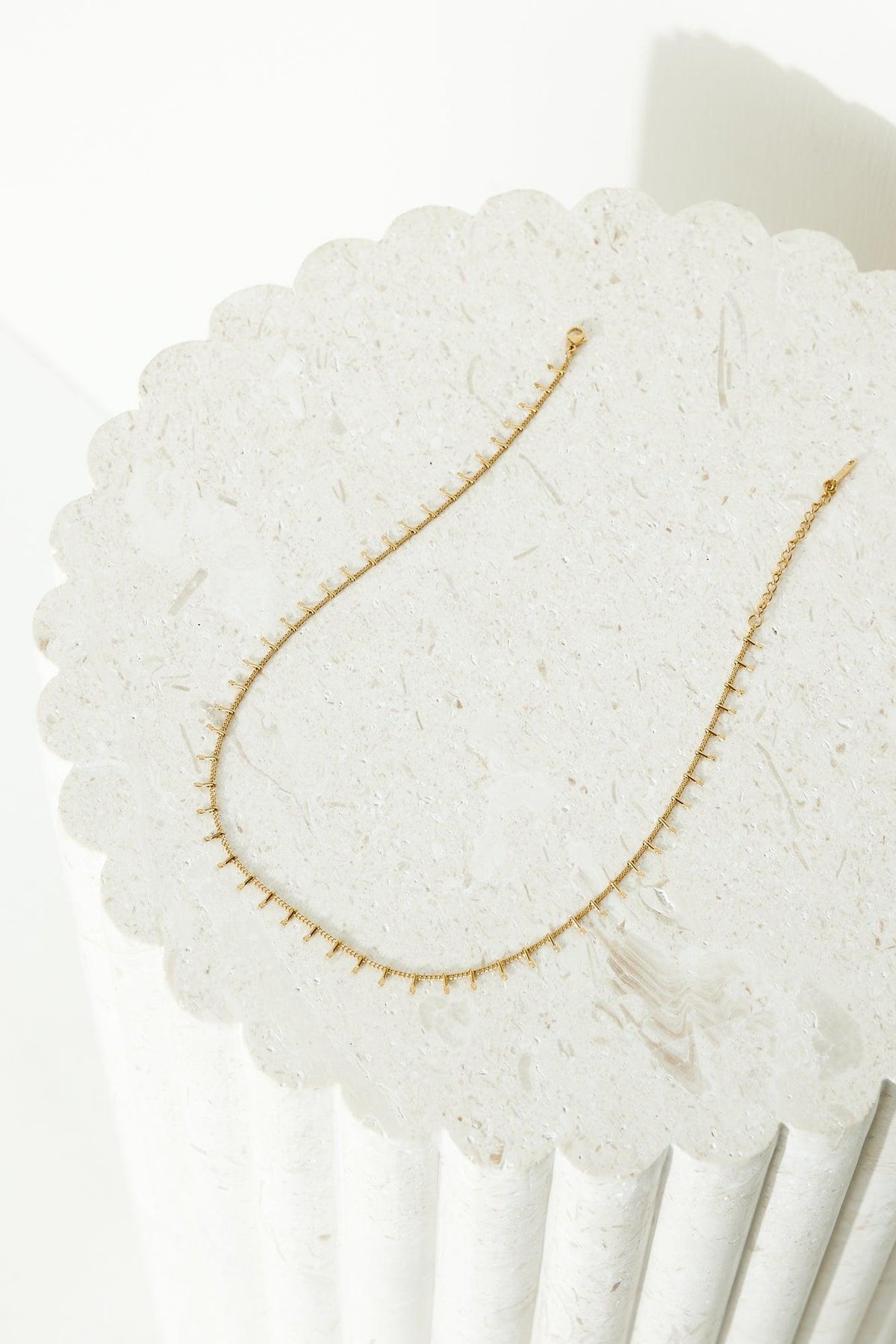 Collar Queen Things chapado en oro de 18k Gold