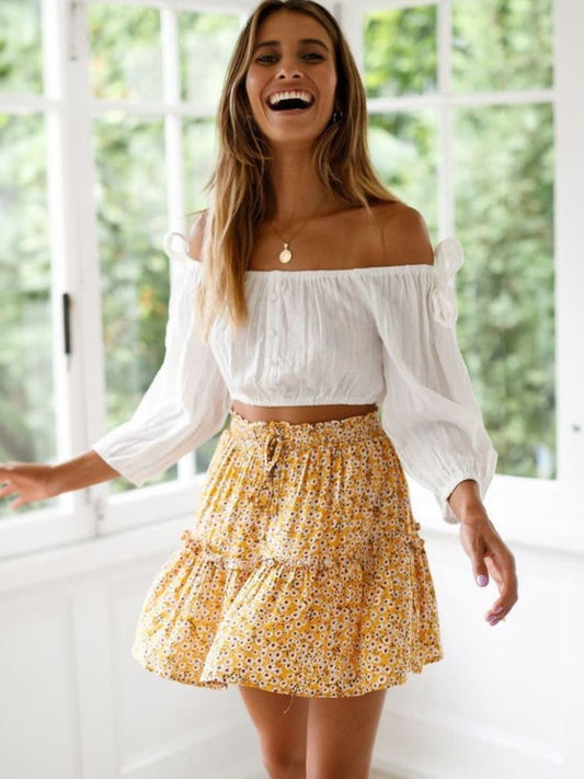 Minifalda con estampado floral amarillo