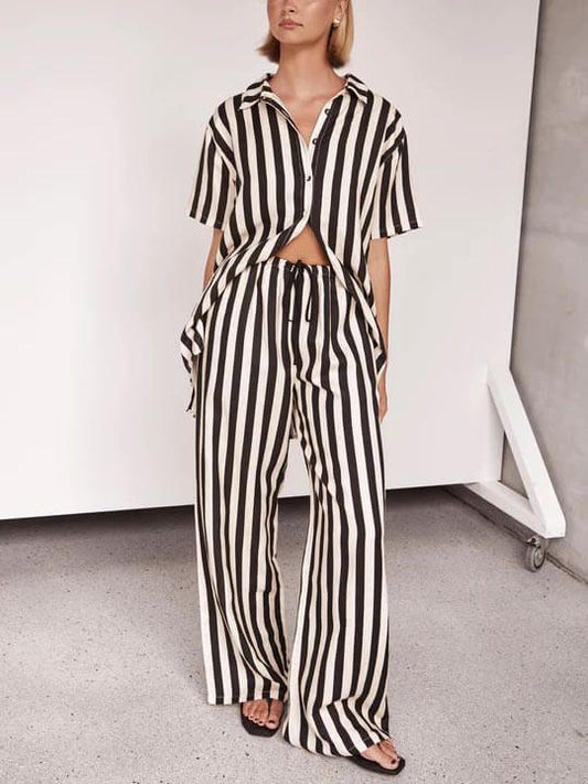 Conjunto de pantalones de pierna ancha sueltos a rayas casuales de resort