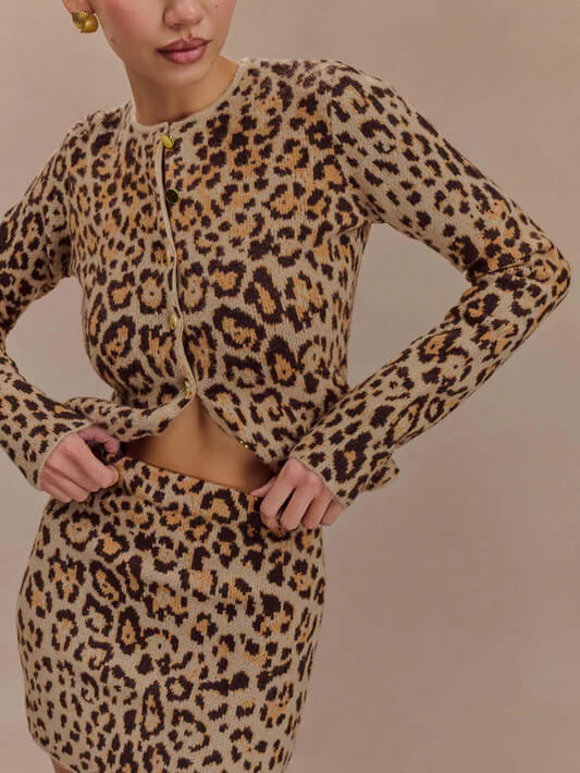 Conjunto de Falda y Cárdigan de Punto Marissa