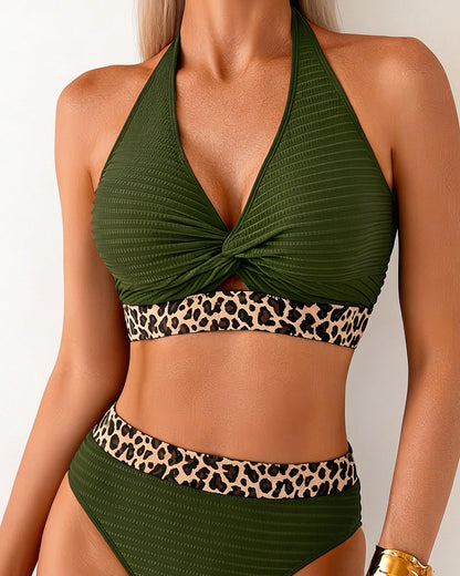 Bikini con estampado de leopardo acanalado y diseño en bloques de color