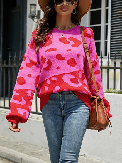 Suéter de punto con cuello redondo y estampado de leopardo elegante