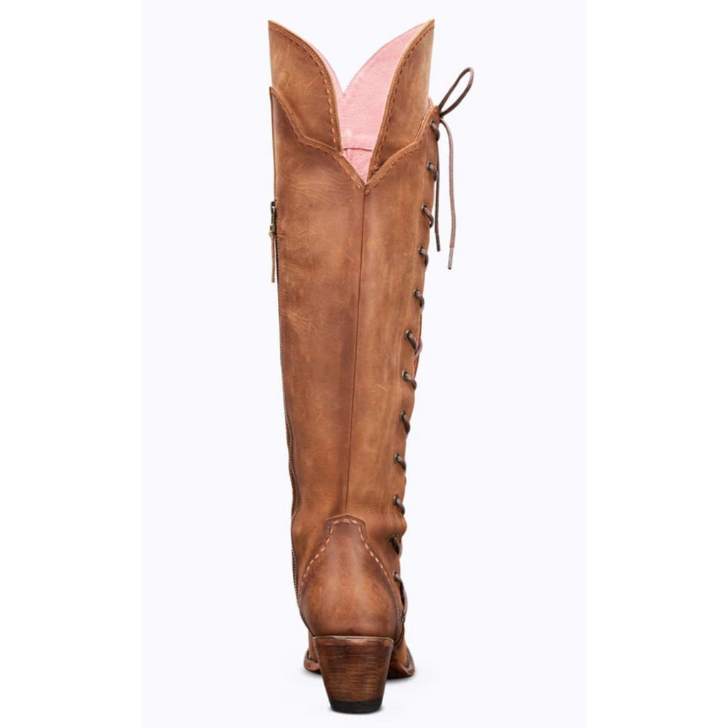 Botas vaqueras vintage bordadas con cordones de encaje
