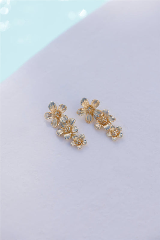 Pendientes Hibiscus Bañados En Oro 18k Oro