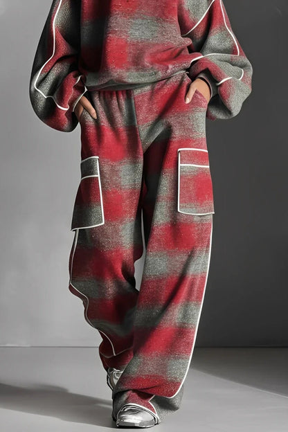 Conjunto de chándal a cuadros rojo y gris con contraste
