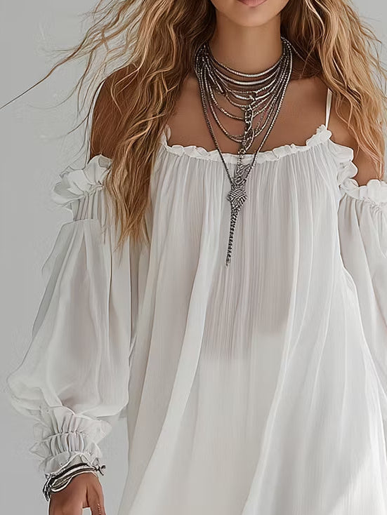 Vestido corto bohemio fluido con hombros descubiertos