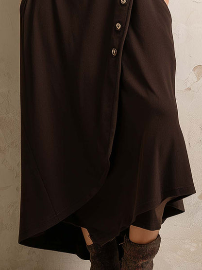 Vestido midi de inspiración bohemia con tapeta lateral de botones