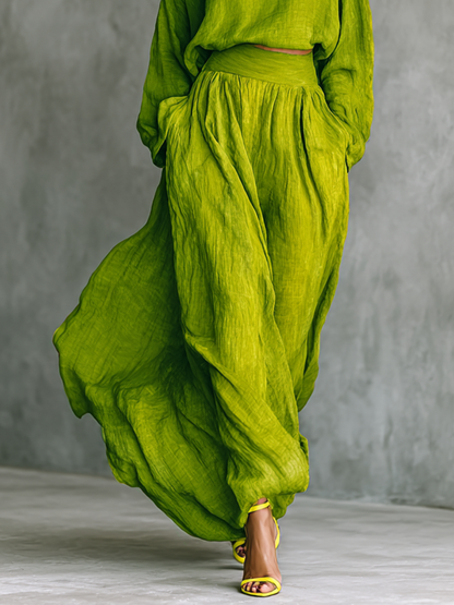 Conjunto de top de cuello alto verde para mujer y falda larga