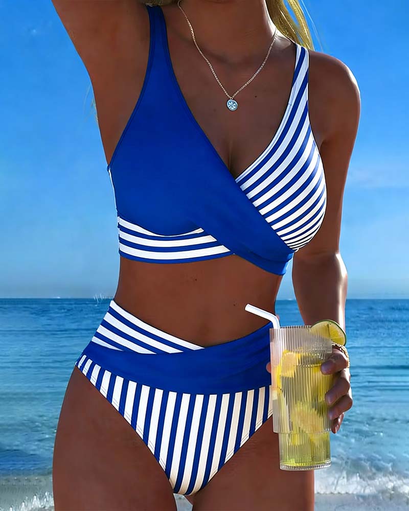Bikini con tiras cruzadas – estampado