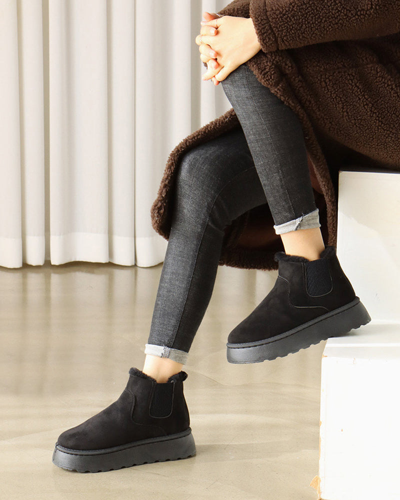 Botas de nieve de color uniforme con suela gruesa y robusta – calor, tracción y estilo en la nieve
