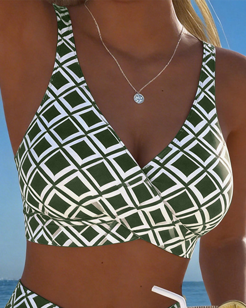 Bikini de dos piezas seductor con copa tipo sujetador y diseño de diamantes brillantes