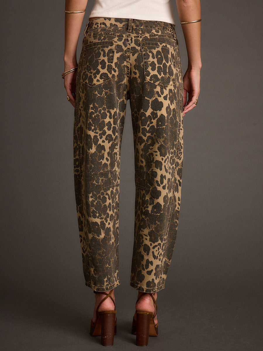 Vaqueros Retro de Barril con Estampado de Leopardo del Oeste