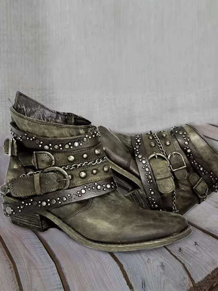 Botas de tobillo vintage lavadas con hebillas tachonadas