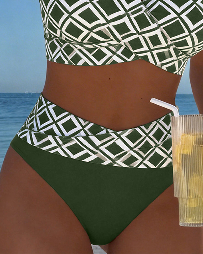 Bikini de dos piezas seductor con copa tipo sujetador y diseño de diamantes brillantes