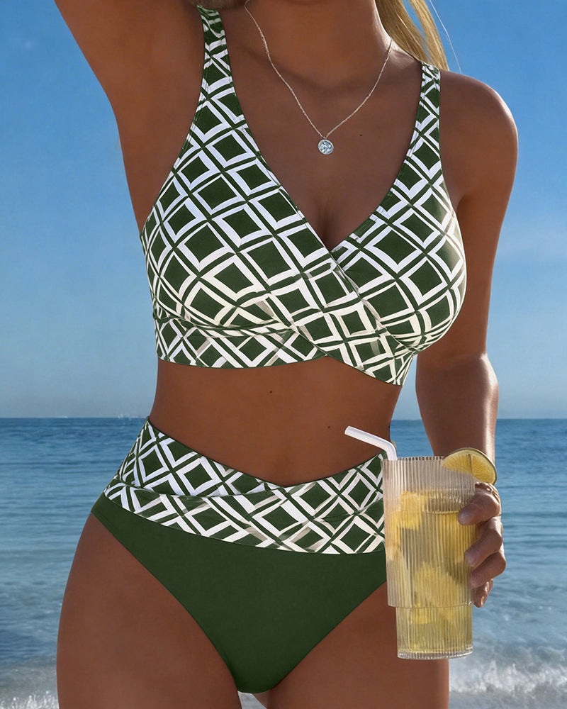 Bikini de dos piezas seductor con copa tipo sujetador y diseño de diamantes brillantes