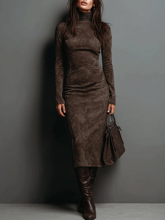 Vestido midi de ante con cuello alto y mangas largas