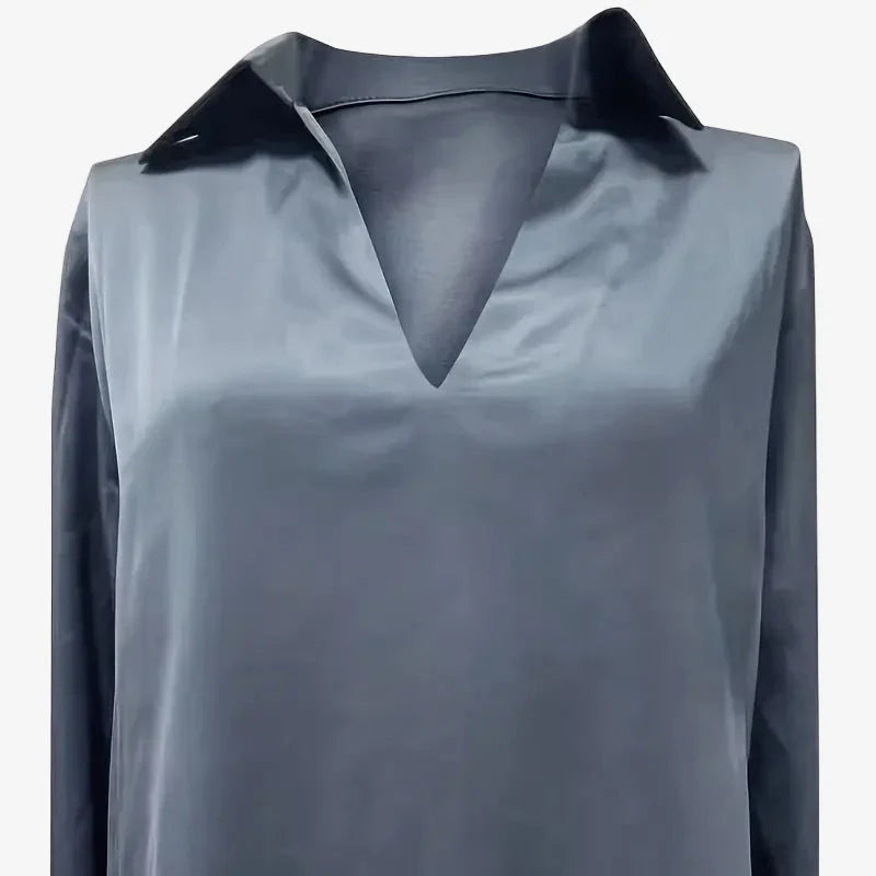 Claoria™ escote en V premium