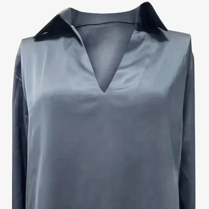 Claoria™ escote en V premium