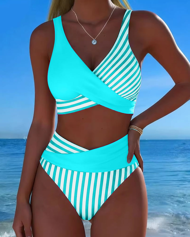Bikini con tiras cruzadas – estampado