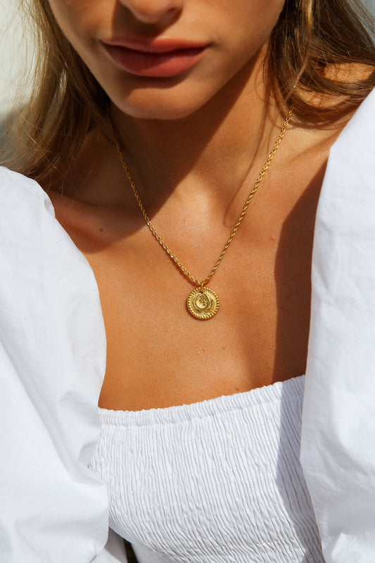 Collar Vidas Ilusorias Chapado en Oro 18K Oro