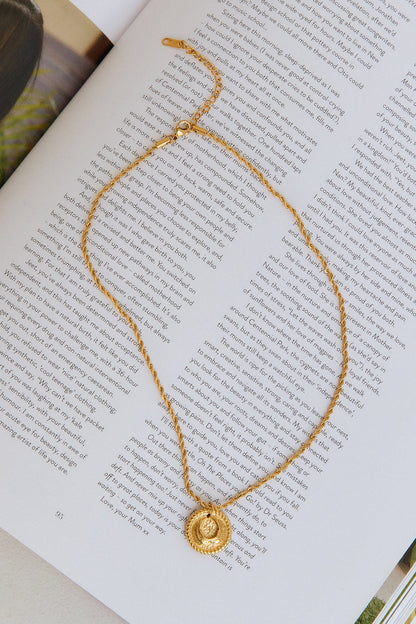 Collar Vidas Ilusorias Chapado en Oro 18K Oro