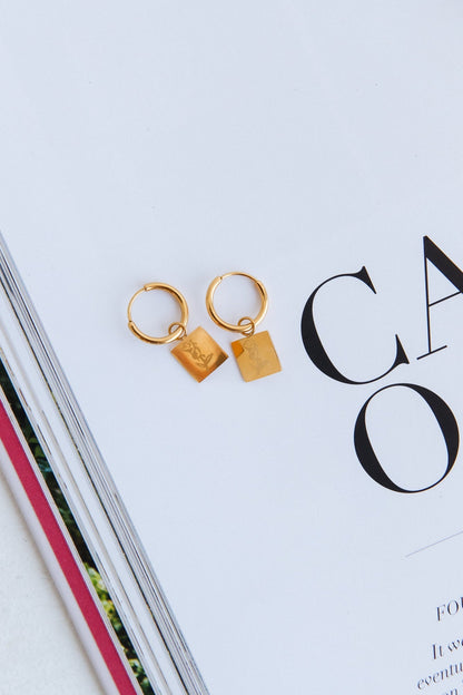 Pendientes Corazón Carmesí Bañados En Oro 18K Oro