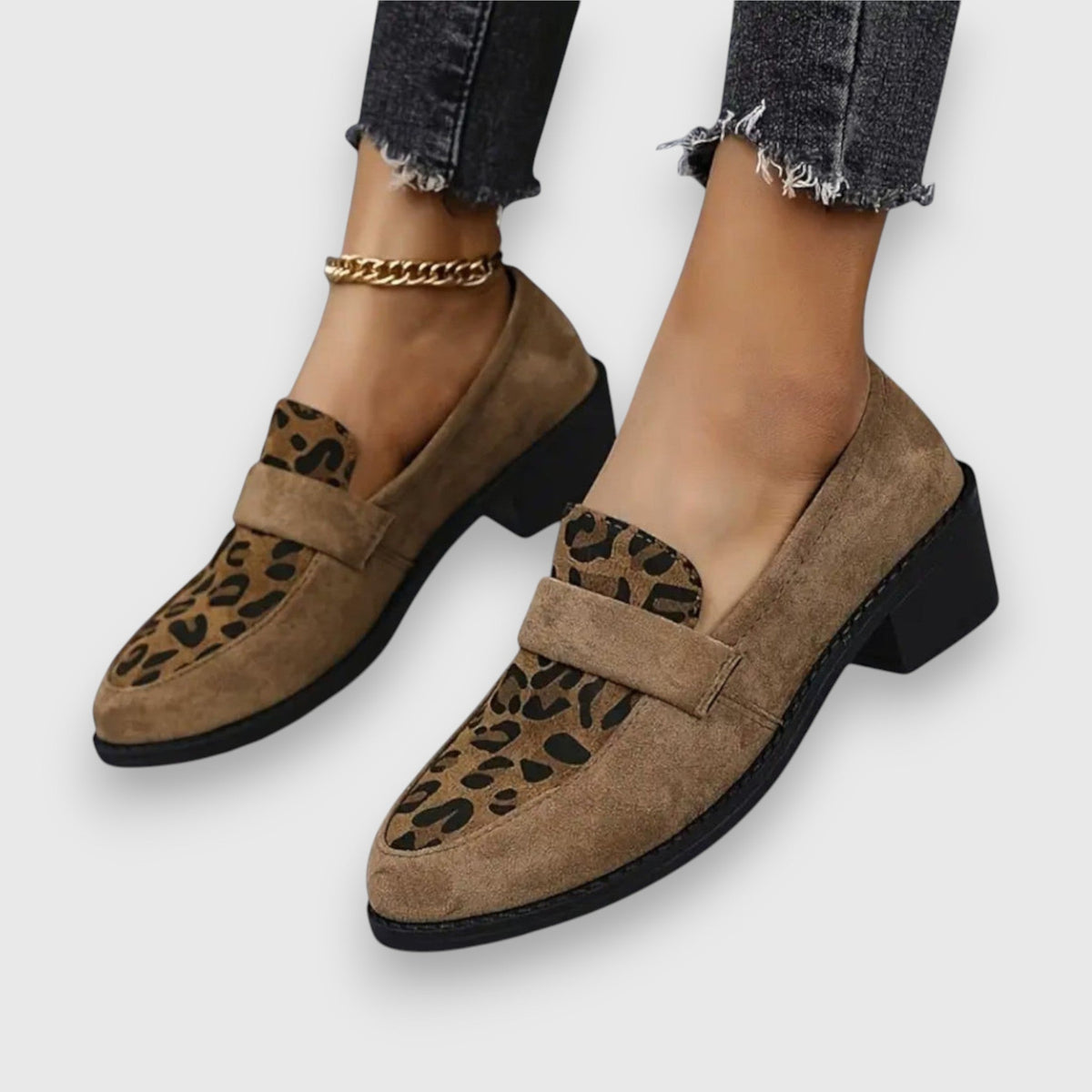 Consuelo | Mocasín marrón con estampado animal